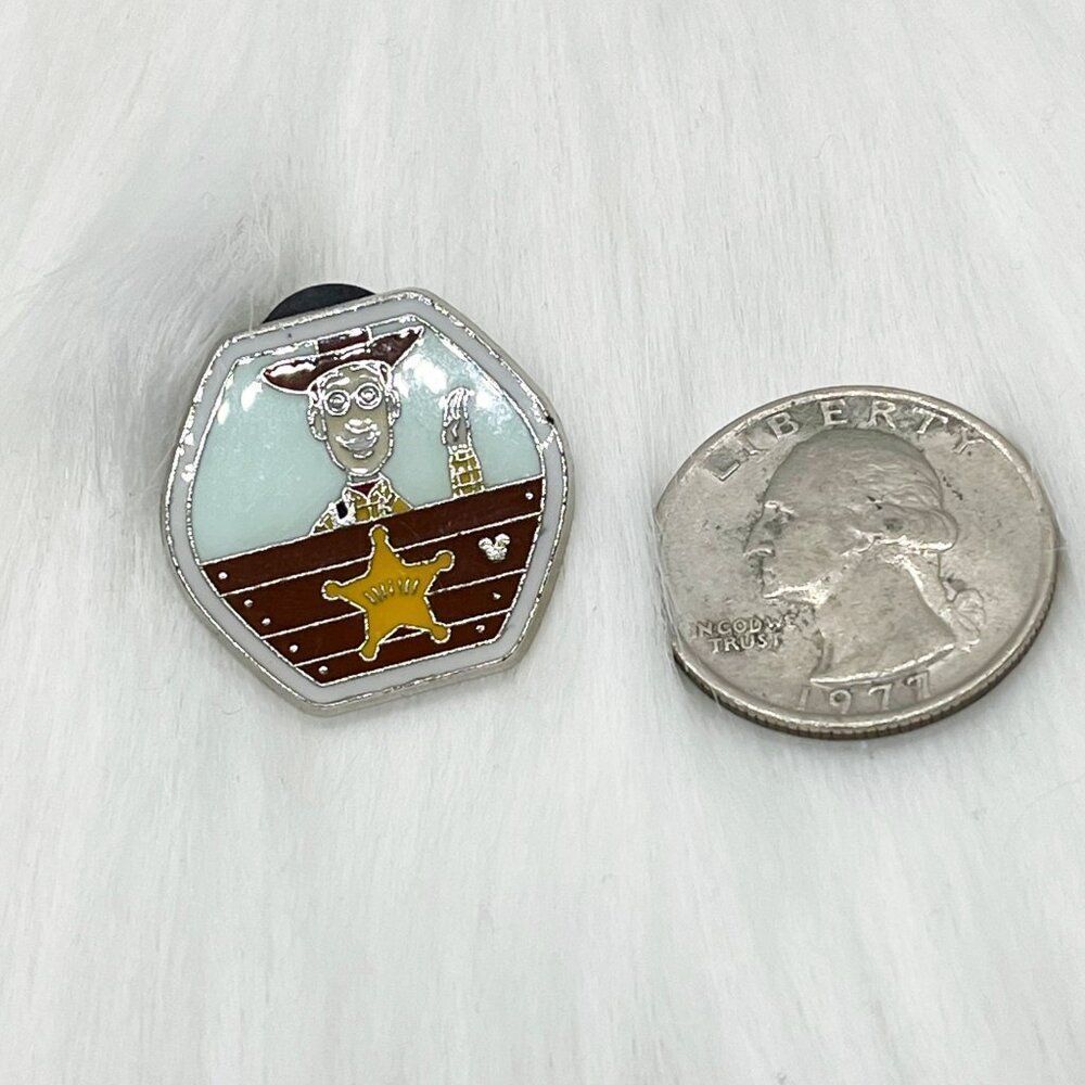 🔮 5/$25 Disney Hidden Mickey Magical Ferris Toy‎ Story Woody Pin - Picture 2 of 2